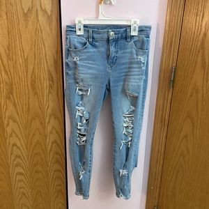 ripped Curvy High Rise Jeggings from American Eagle!